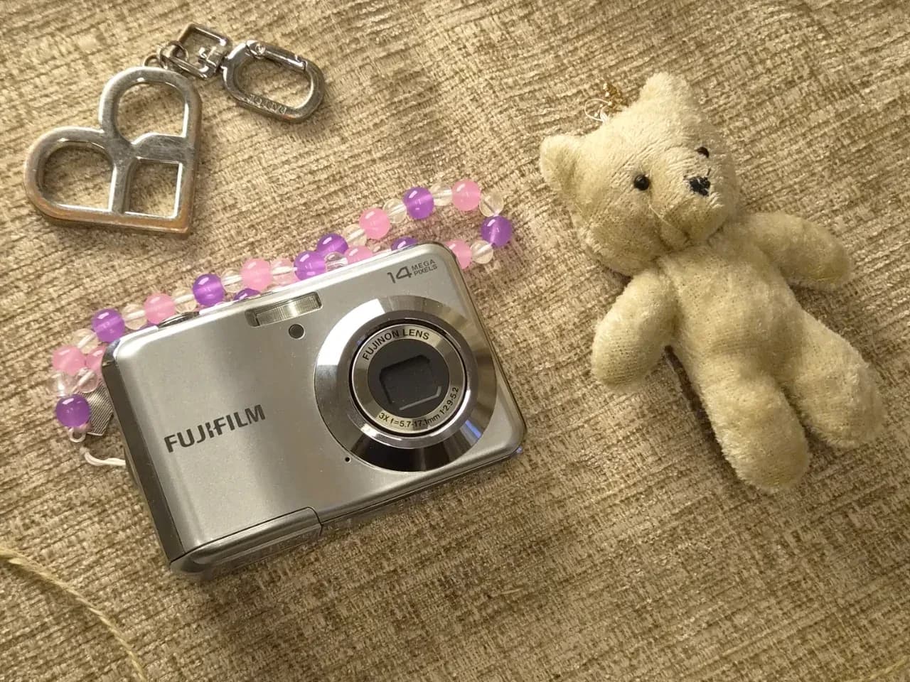 Fujifilm FinePix AV210