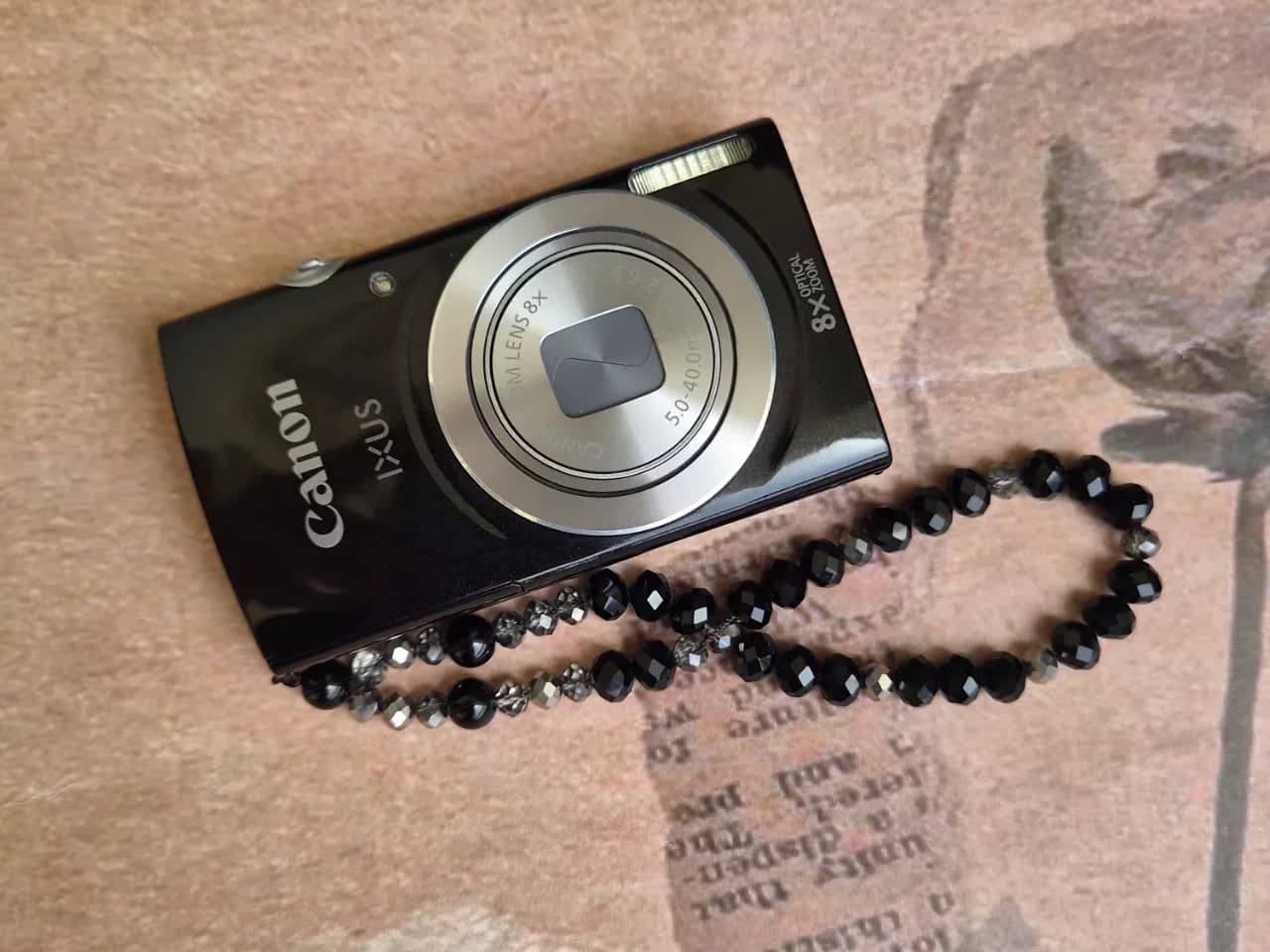 Canon IXUS 145 (with box)