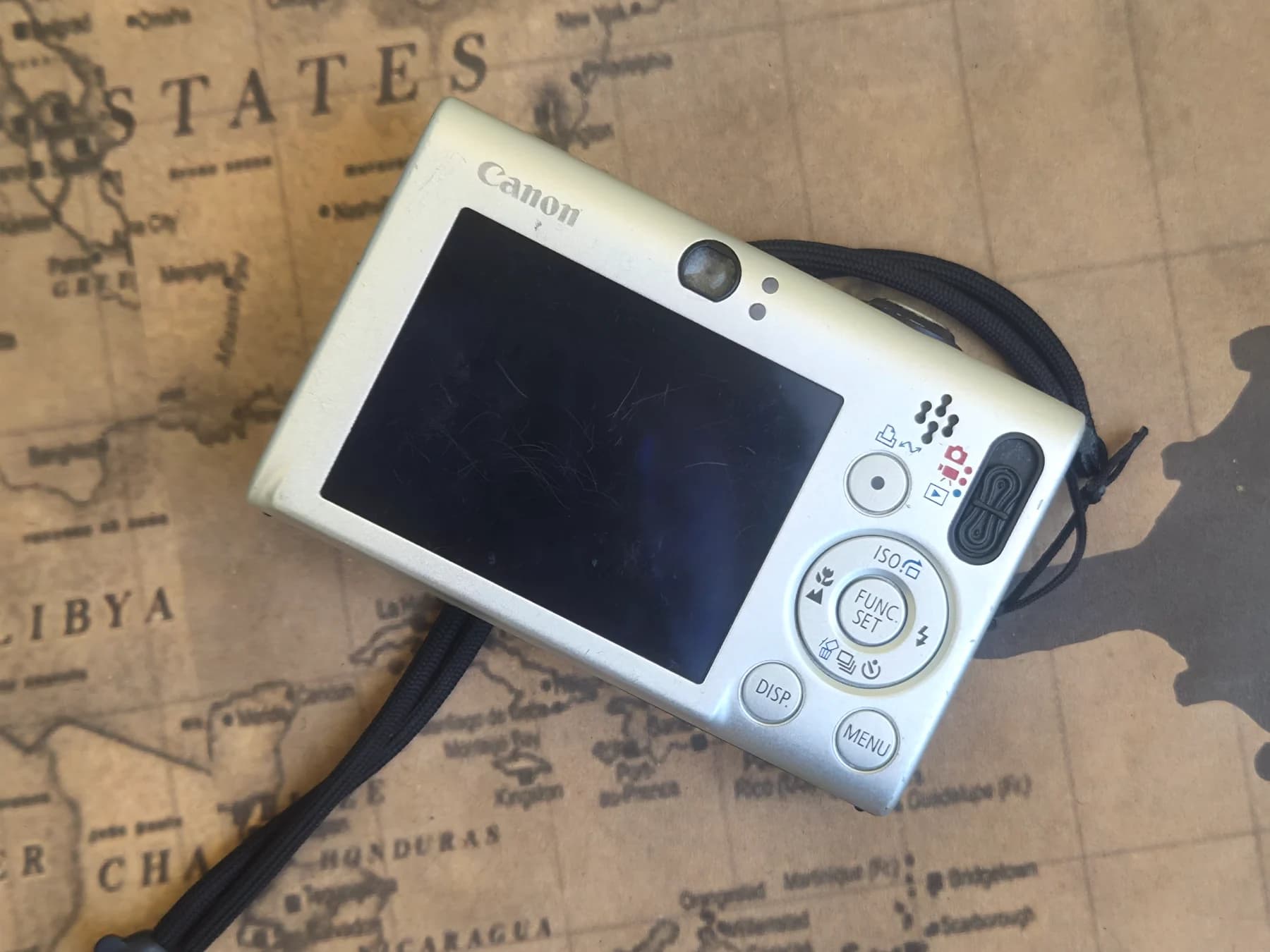 Canon ixus 80 is thumbnail 3