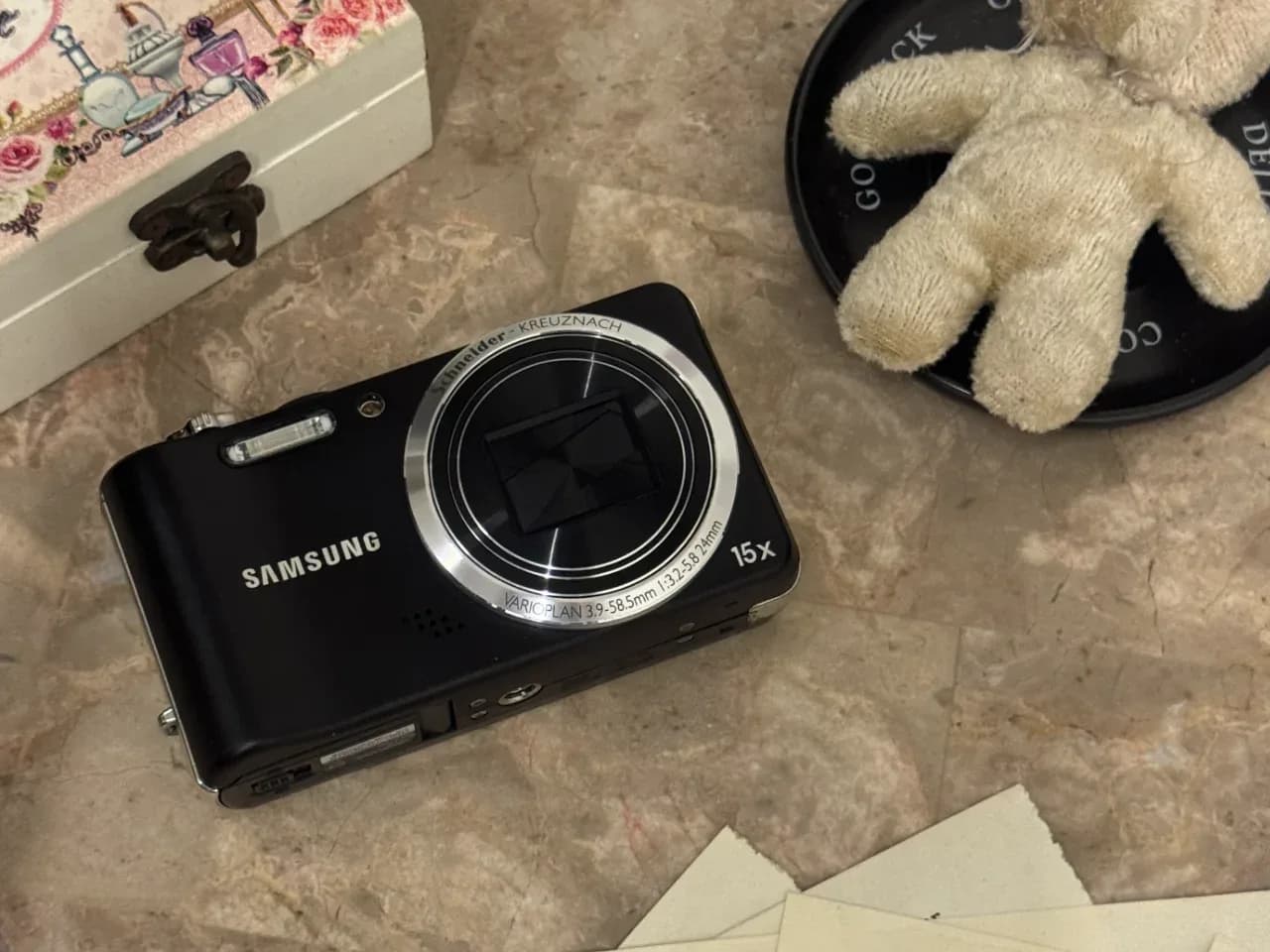 Samsung WB600