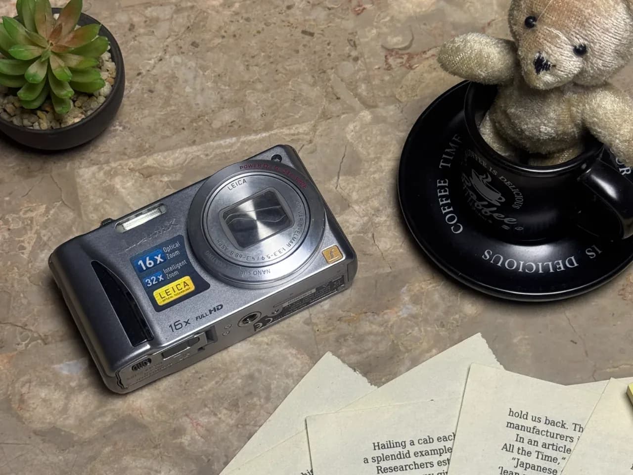 Panasonic Lumix DMC-TZ25
