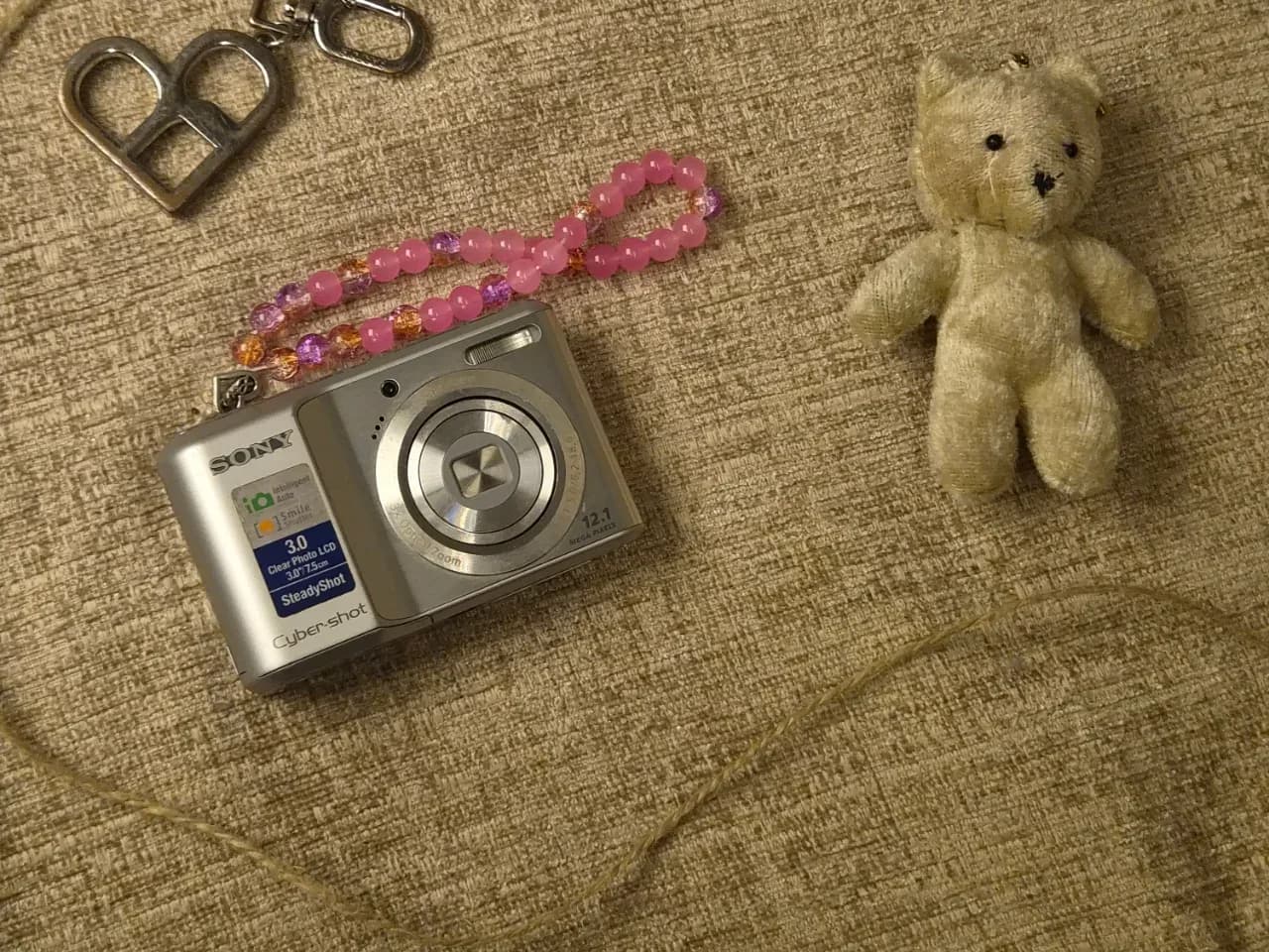 Sony Cyber-shot DSC S2100 (with box)