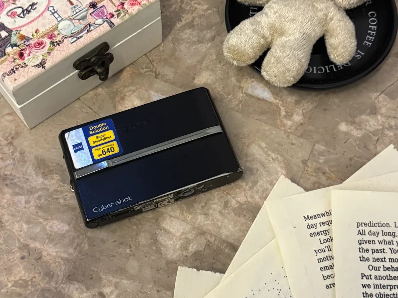 Sony Cyber-shot T9