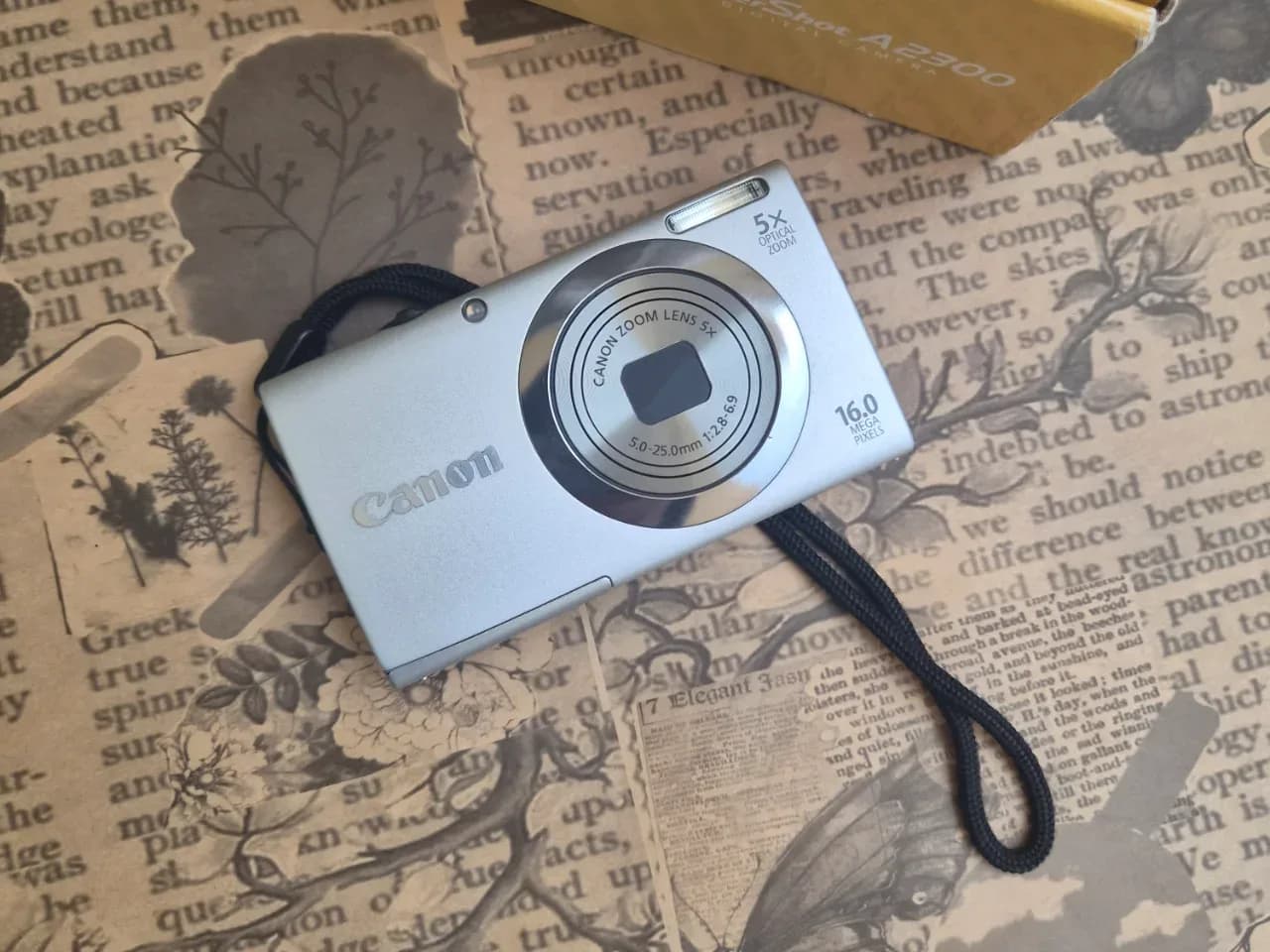 Canon PoweShot A2300 (with box)