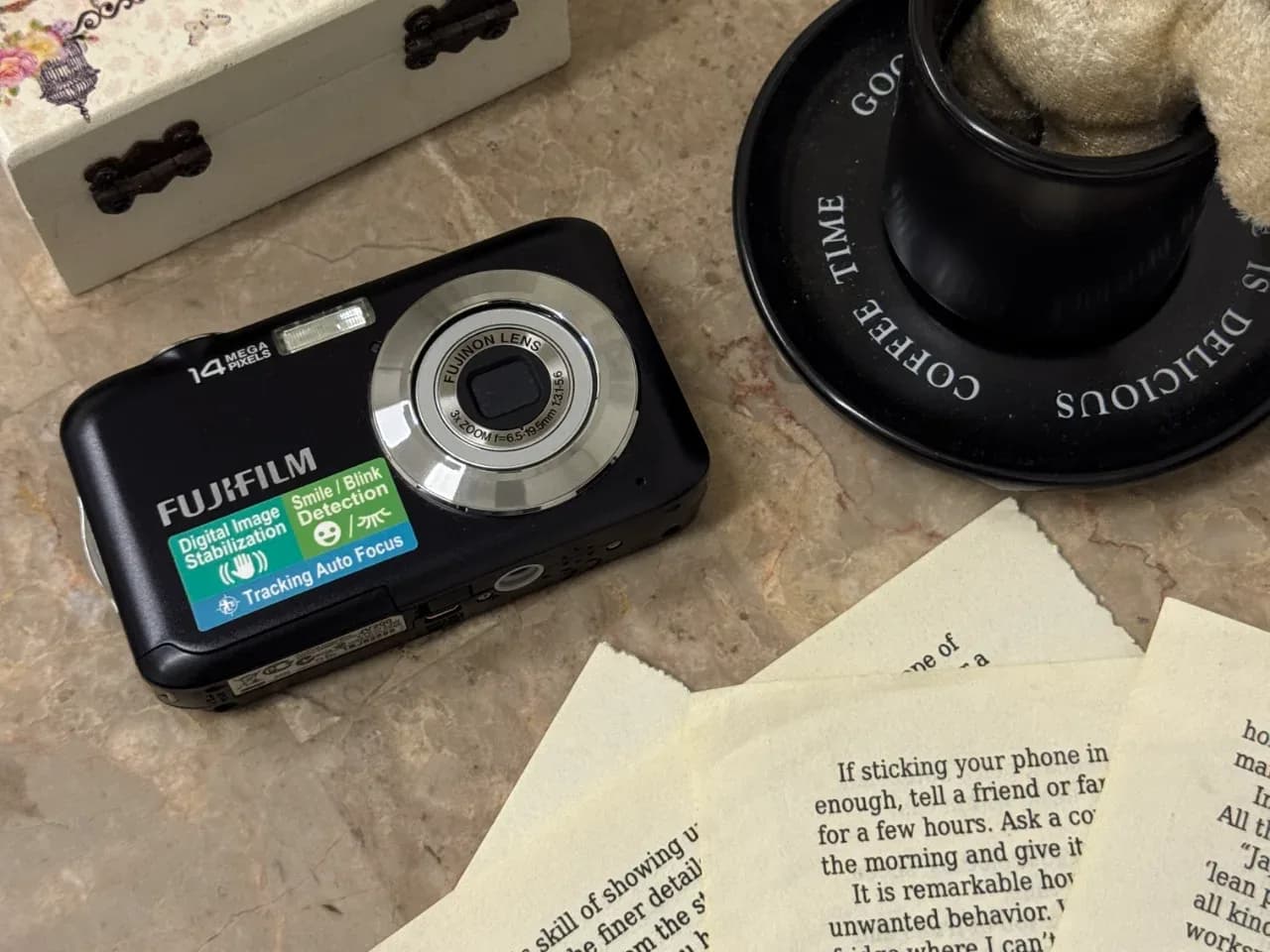 Fujifilm FinePix JV200(Like new)
